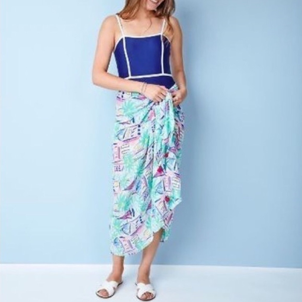 Stella & Dot - Pareo Scarf/Wrap Palm City print
